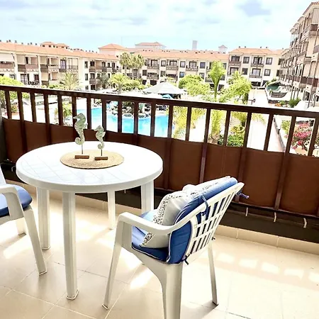 Апартаменты Infinity Sea & Pool Oasis By Deihu Experiences *