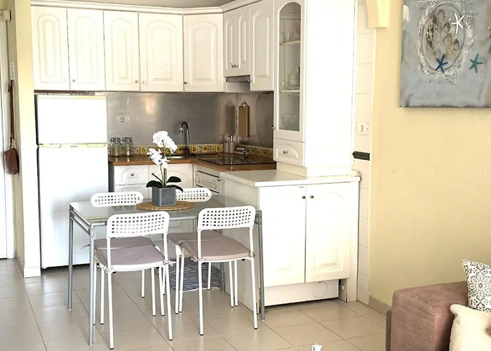 Infinity Sea & Pool Oasis By Deihu Experiences Lejlighed