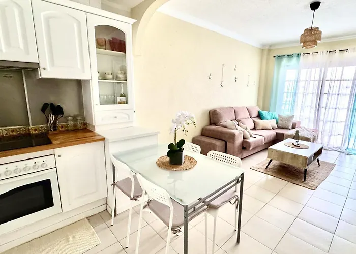 Lejlighed Infinity Sea & Pool Oasis By Deihu Experiences